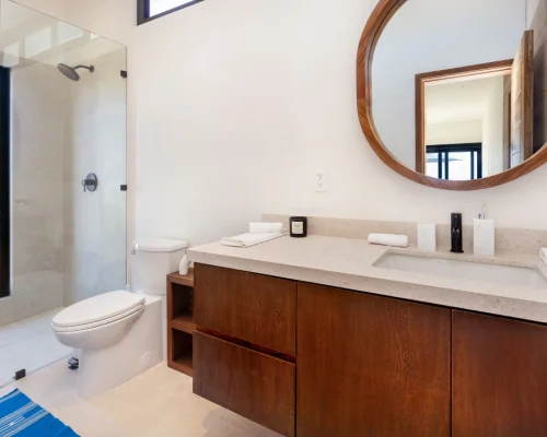 Upstairs North Bathroom